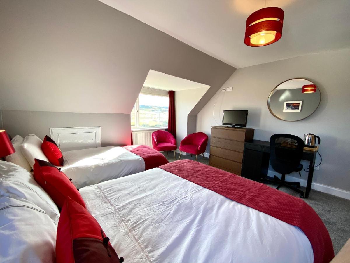 Blacksmith Holiday Home Near Portree In Central Skye Extérieur photo